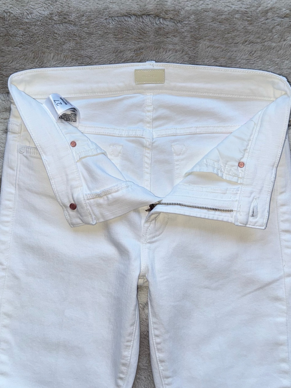 NWOT💕MOTHER LiL’ The Insider Crop Step Fray Jeans Size 27 - Picture 6 of 16